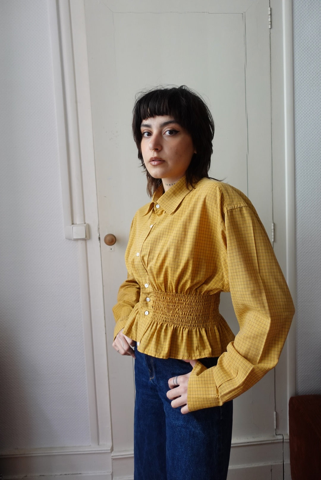 Chemise à carreaux jaune moutarde à manches bouffantes et smocks
